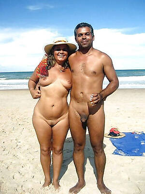 free pics of nude beach mature