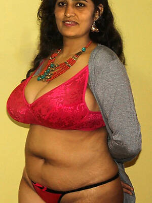 Bohemian porn pics of full-grown indian milf