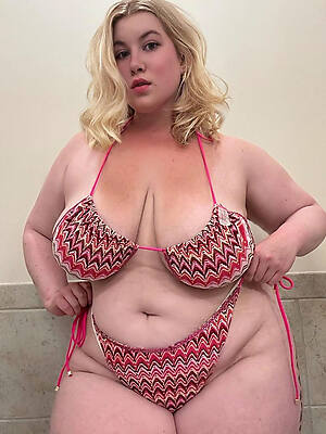 amzing mature in bikini