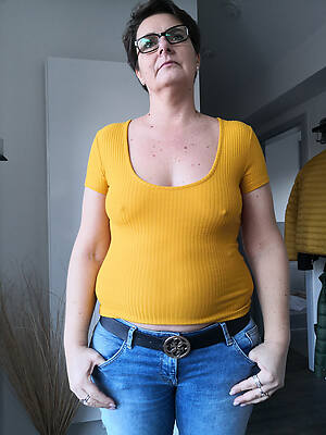 hot sexy dressed mature battalion