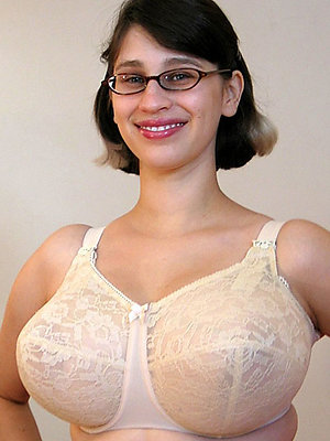 300px x 400px - Glasses Mature Sex Pics, Women Porn Photos