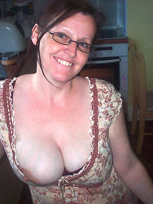 hot mom adult displaying her pussy
