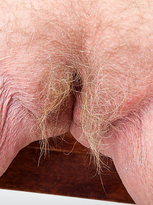 naked pics of mature hairy pussy close up