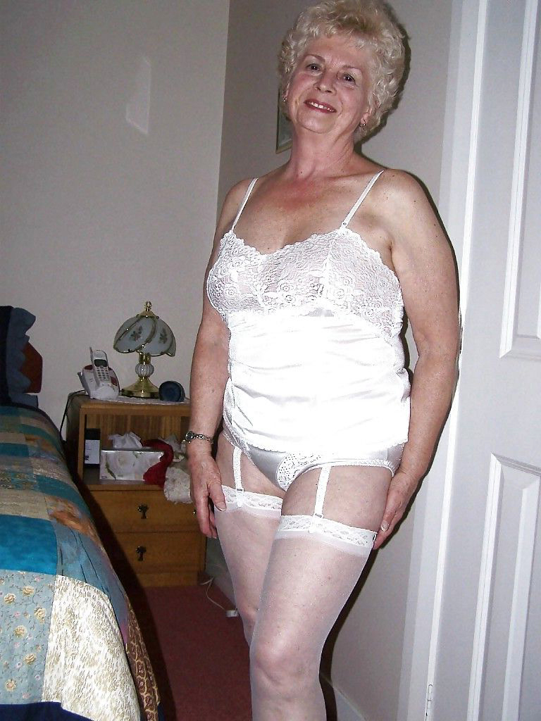 gorgeuse granny lingerie sex - rbart1.ru.