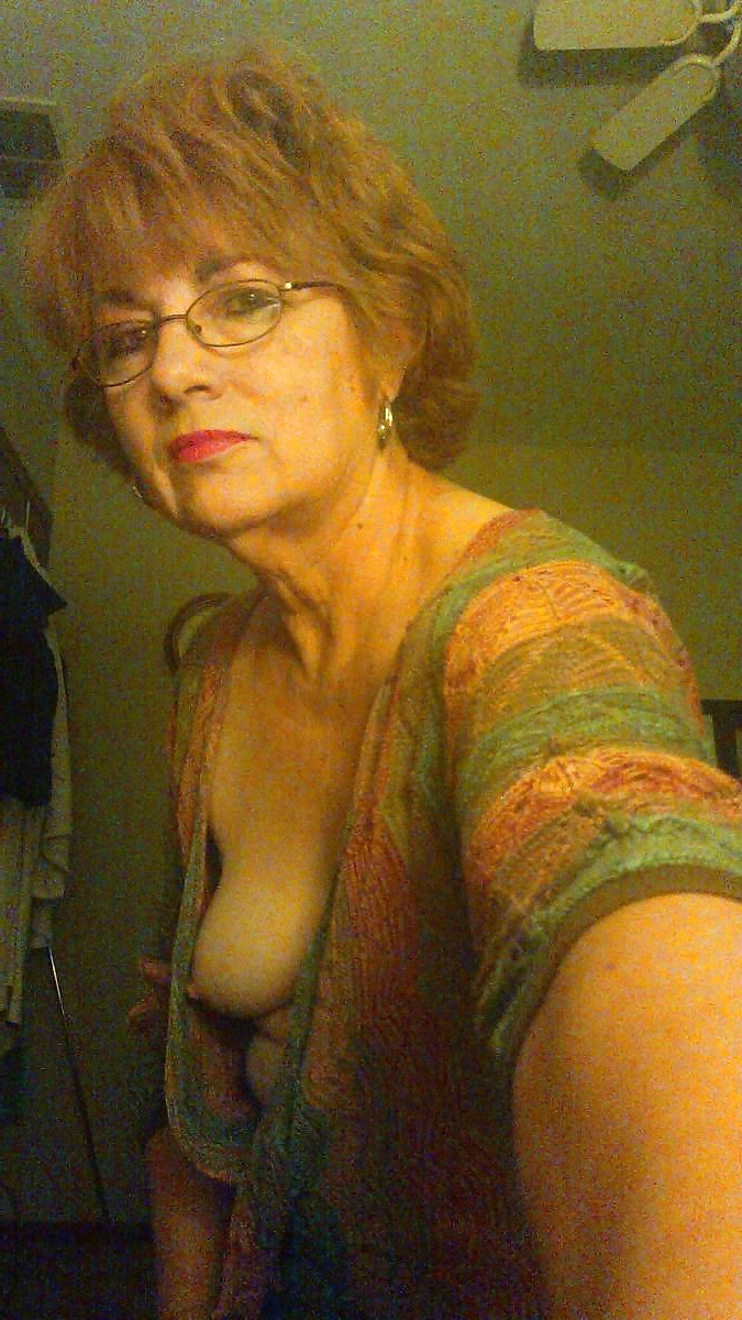 homemade sexy mature selfie free pics gallery