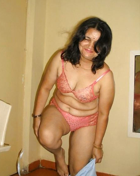 Free Porn Pics Of Off Colour Mature Indian Tits MatureHomemadePorn